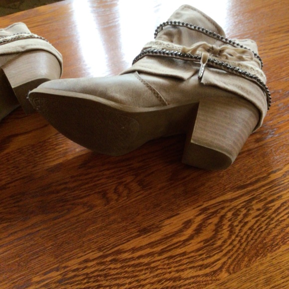 Jellypop Fedora Ankle Boooties in Brown sz 7 EUC - Picture 5 of 9